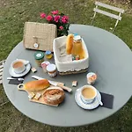 Paddock Prestige By La Boite En *